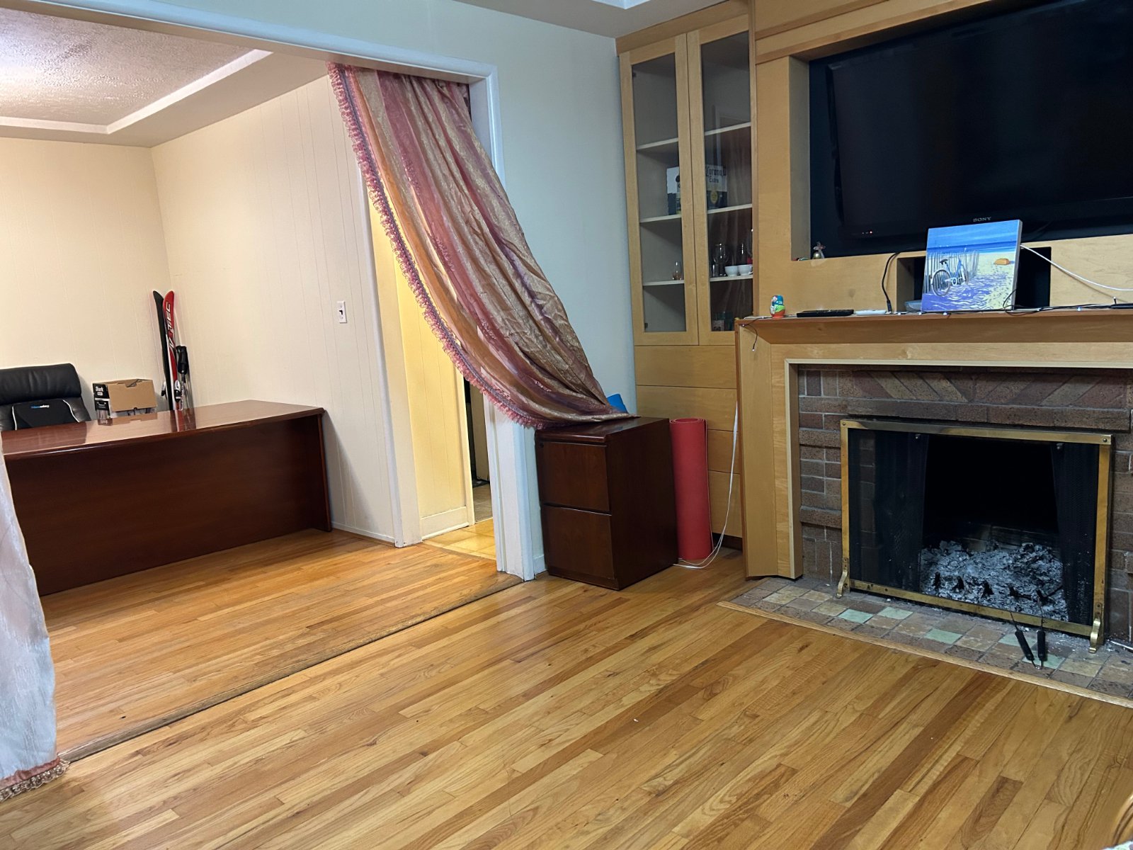 Room in House for Rent - Gothard, Vancouver, BC 3