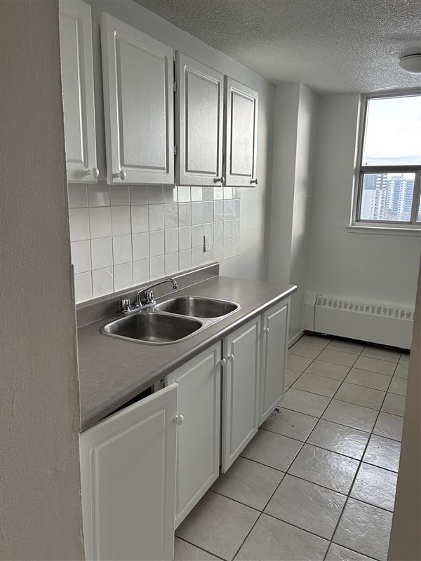 2 Bedroom Apartment for Rent - 2900 Jane Street, Toronto, ON 3