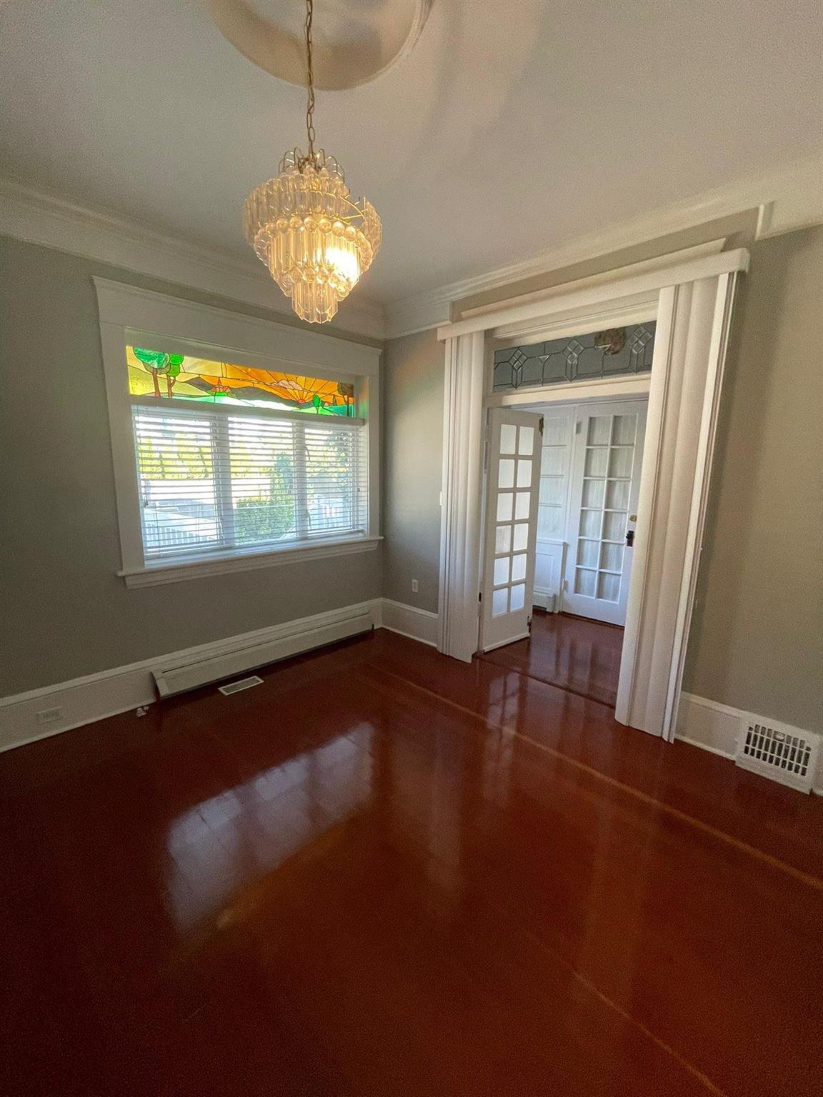 3 Bedroom House for Rent - 7505 Kingsway, Burnaby, BC 4