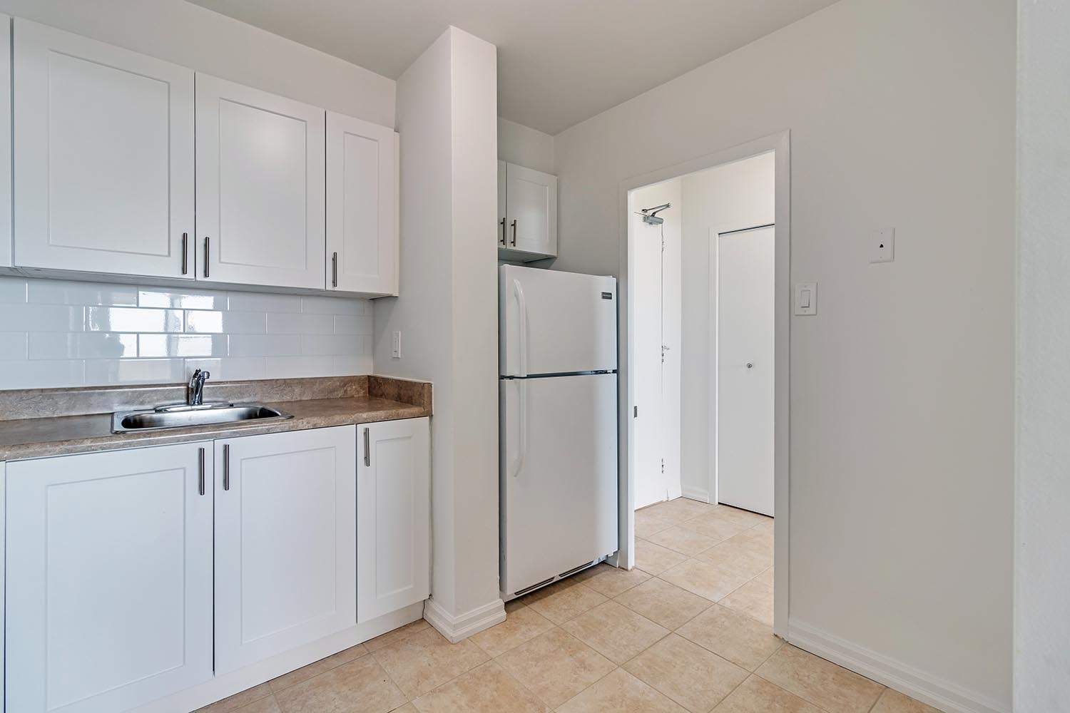 2 Bedroom Apartment for Rent - 190-200 Exbury Road, Toronto, ON 2