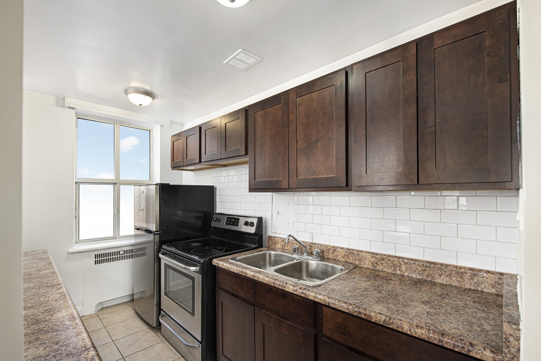 Studio Apartment for Rent - 64 St. Clair Avenue West, Toronto, ON 3