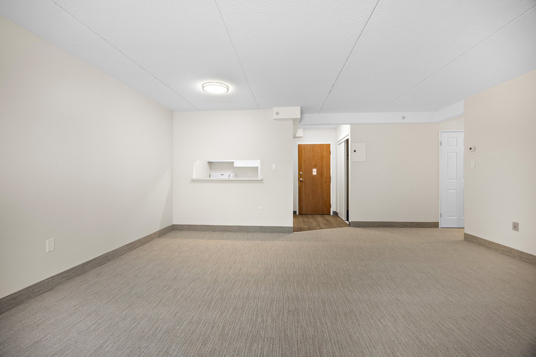 Studio Apartment for Rent - 405 Park Road North, Brantford, ON 5