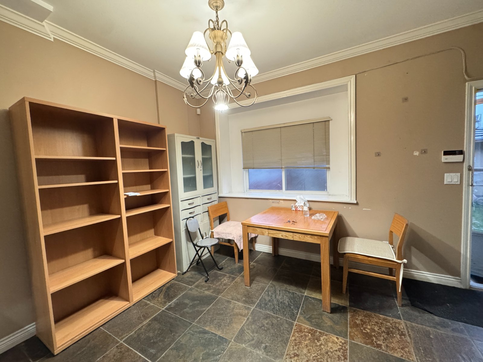 2 Bedroom Garden Suite for Rent - 7993 French St, Vancouver, BC 2