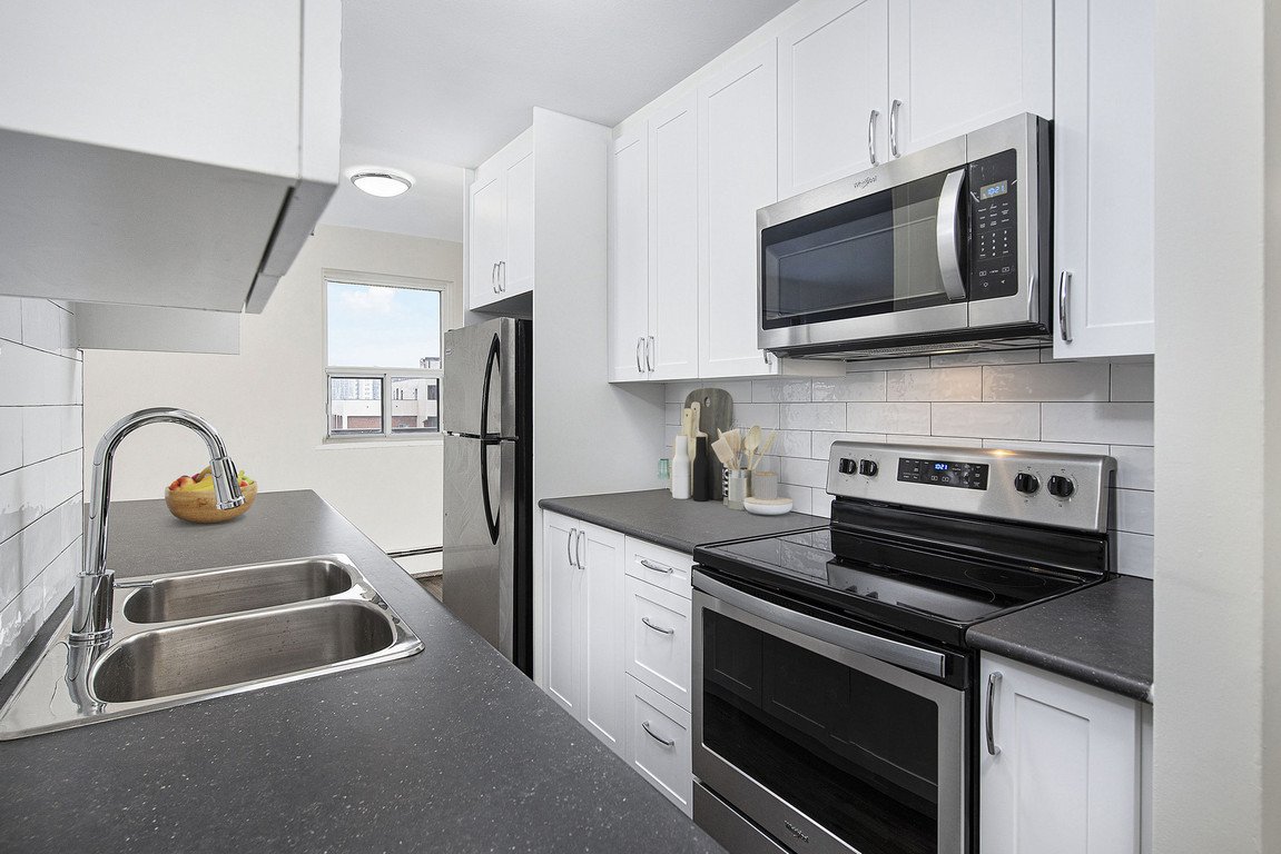 2 Bedroom Apartment for Rent - 86 Cedar St. S, Kitchener, ON 2