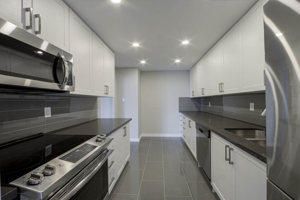 2 Bedroom Apartment for Rent - 1501 Woodbine Avenue, East York, ON 3