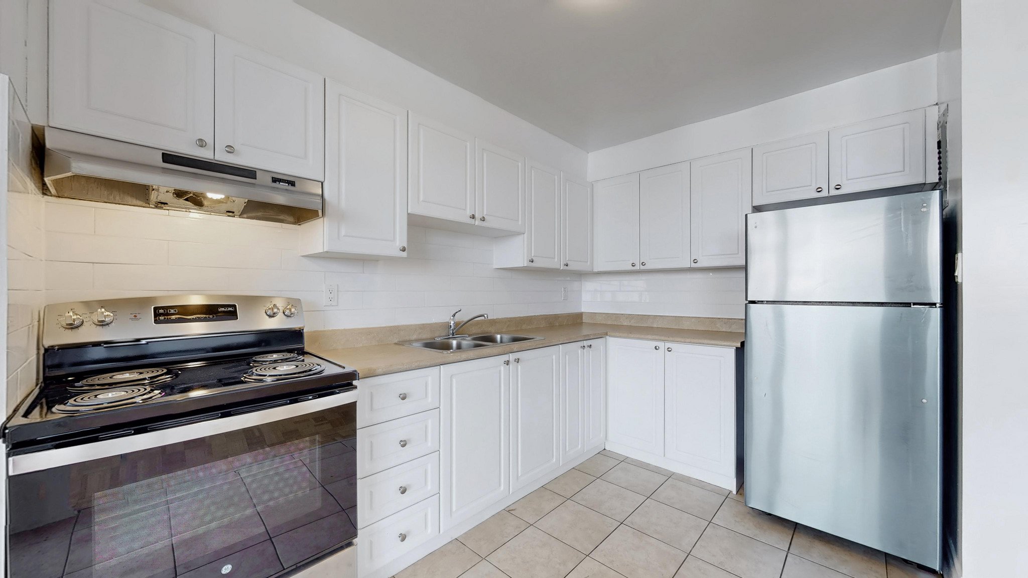 3 Bedroom Apartment for Rent - 12 Goldfinch Court, North York, ON 3
