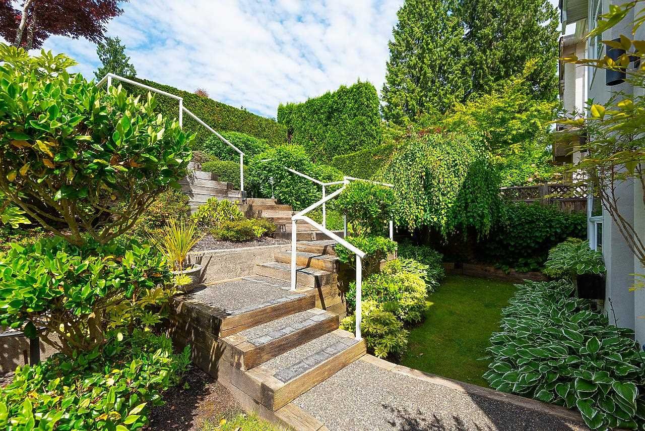 4 Bedroom House for Rent - 24th St W, North Vancouver, BC 3