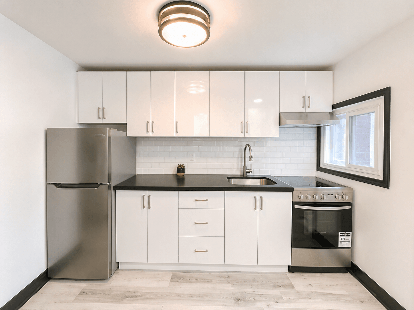 Studio Apartment for Rent - 256 Sherbourne Street, Toronto, ON 3