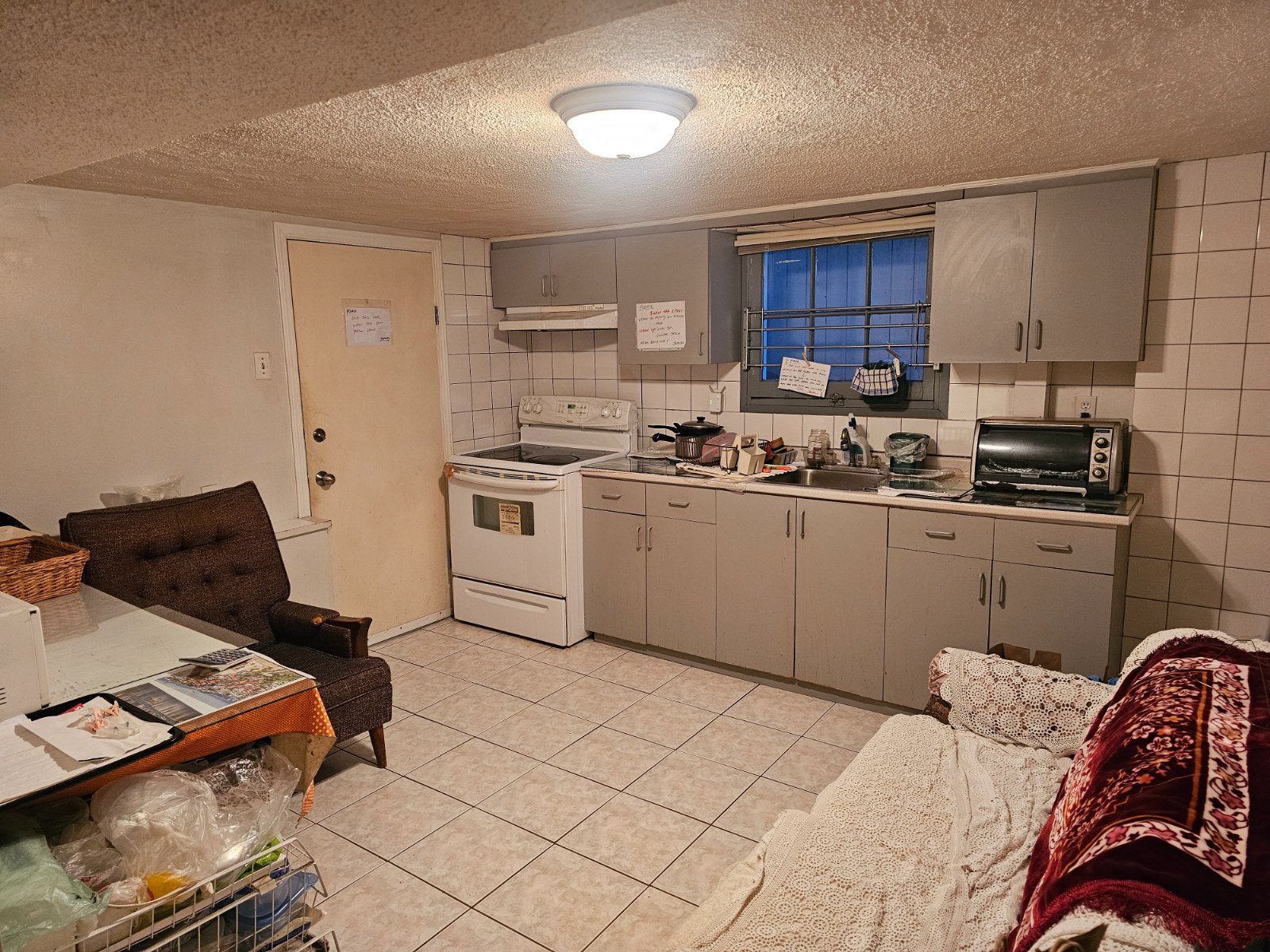 Room in House for Rent - E 49th Ave, Vancouver, BC 4