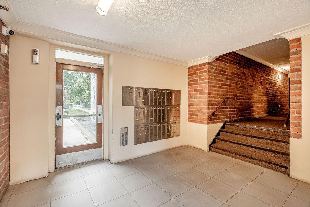 2 Bedroom Apartment for Rent - 27 Lucerne, Aylmer, QC 2