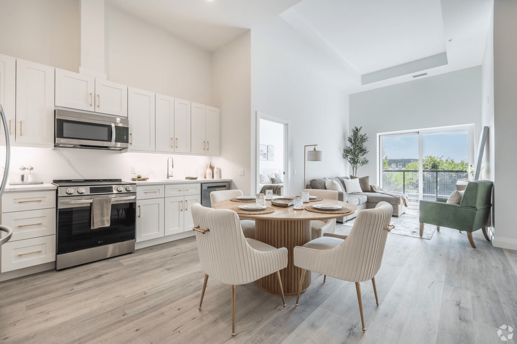 2 Bedroom Apartment for Rent - 6301 Campeau Drive, Ottawa, ON 2