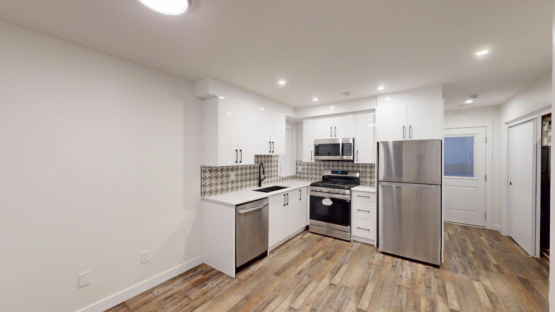 2 Bedroom Townhouse for Rent - 12451 GRDN-12451 47 Street NW, Edmonton, AB 2
