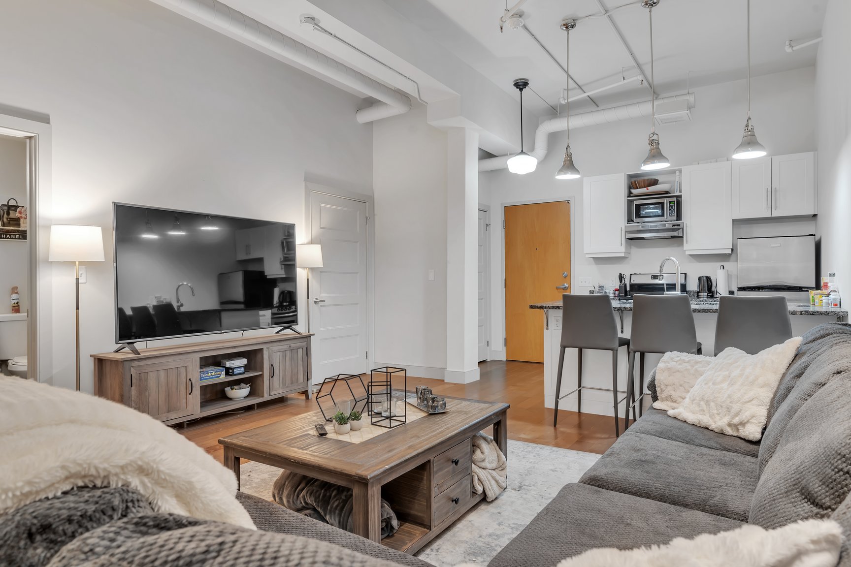 2 Bedroom Apartment for Rent - 184 Sydenham Street, Kingston, ON 2