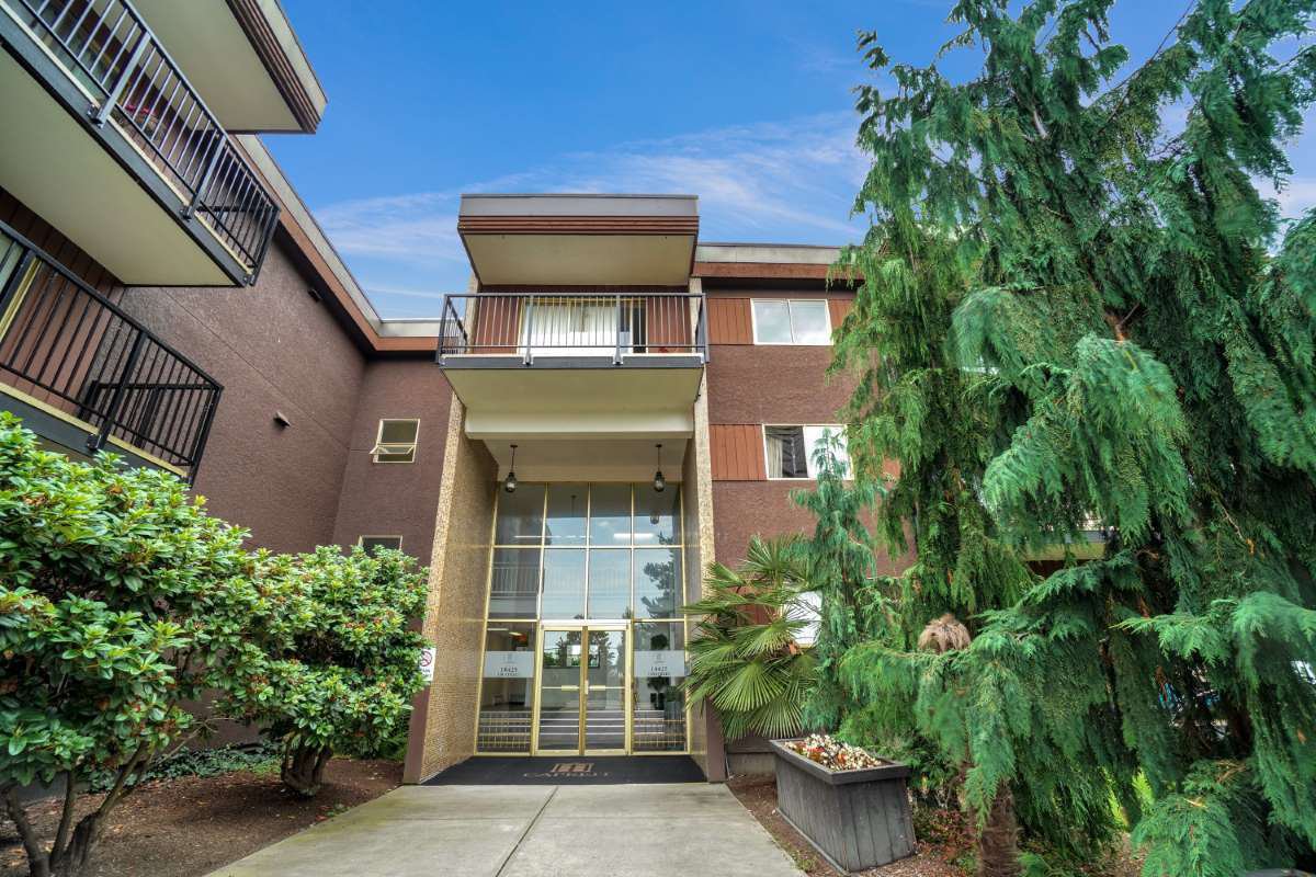 2 Bedroom Apartment for Rent - 10463 150th Street, Surrey, BC 4