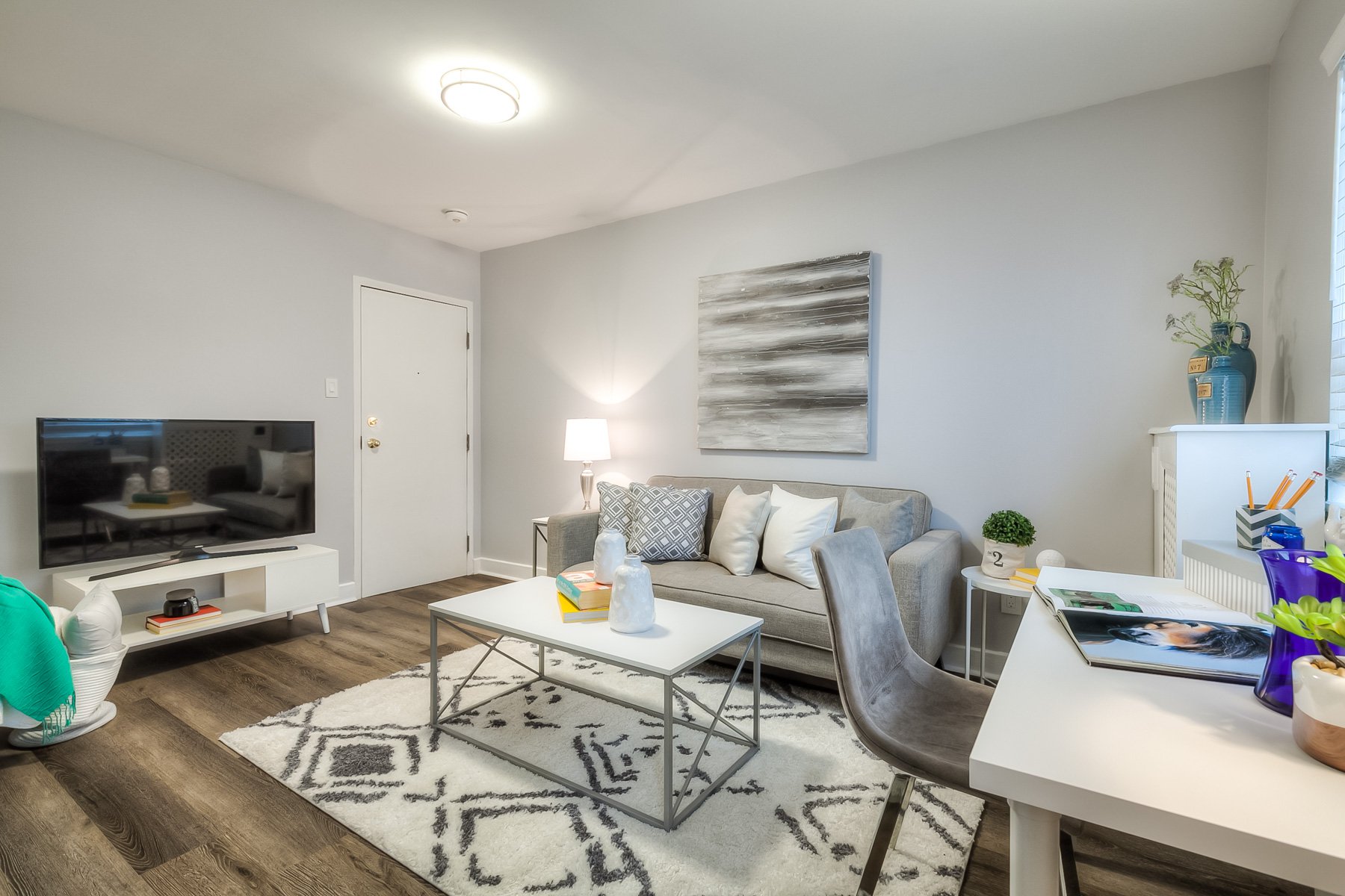 Studio Apartment for Rent - 214 Wellesley Street East, Toronto, ON 3