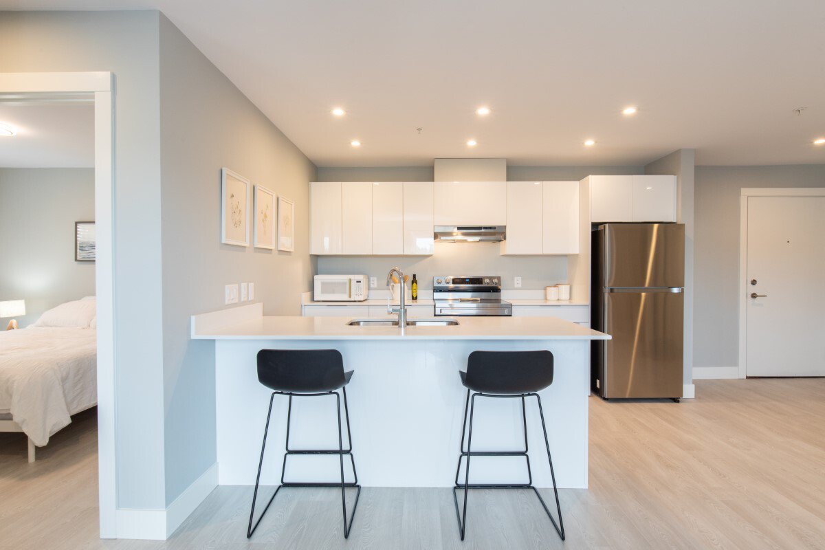Studio Apartment for Rent - 687 Admirals Rd, Victoria, BC 5