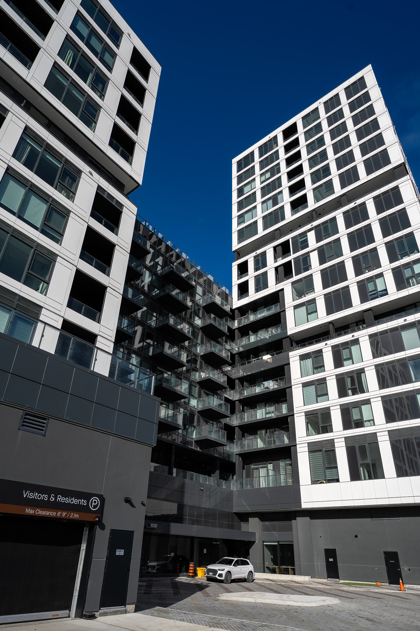 2 Bedroom Apartment for Rent - 1007 The Queensway, Etobicoke, ON 3