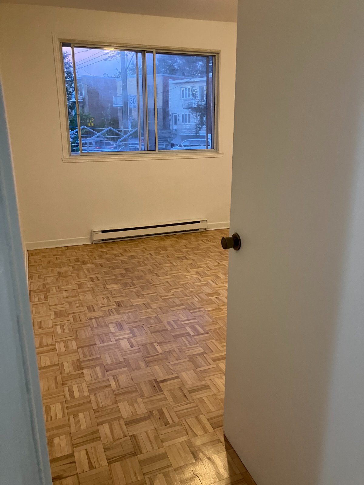 2 Bedroom Apartment for Rent - 2725 Trinitaires Blvd, Montréal, QC 4