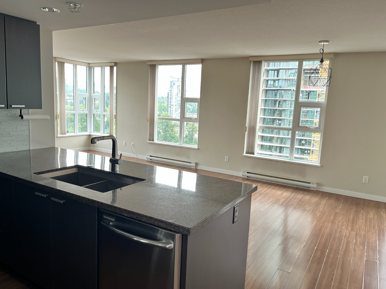 2 Bedroom Apartment for Rent - 2232 Douglas Rd, Burnaby, BC 4