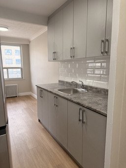 Studio Apartment for Rent - 450 Winona Drive, Toronto, ON 3