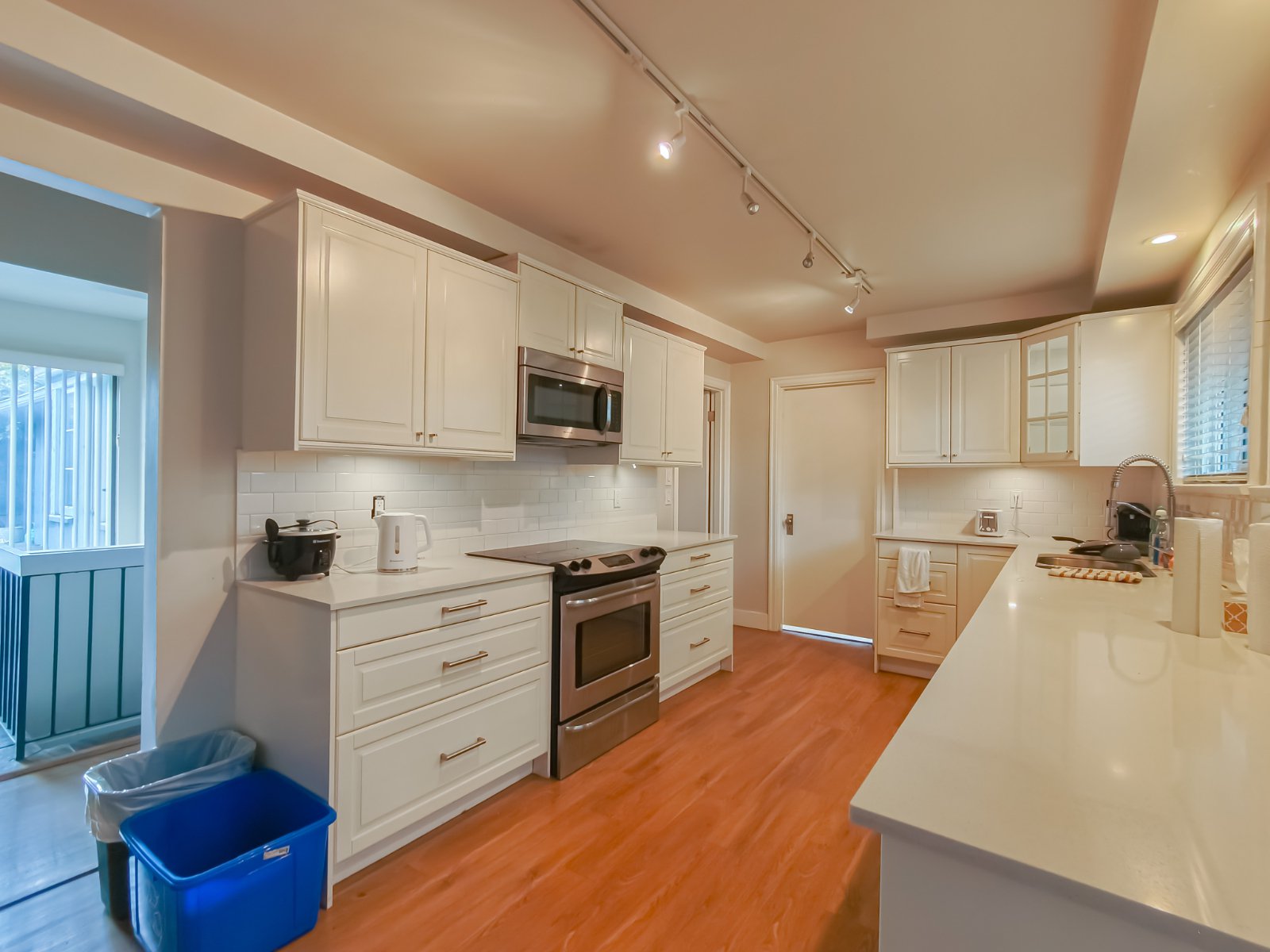 Room in House for Rent - W 26th Ave, Vancouver, BC 3