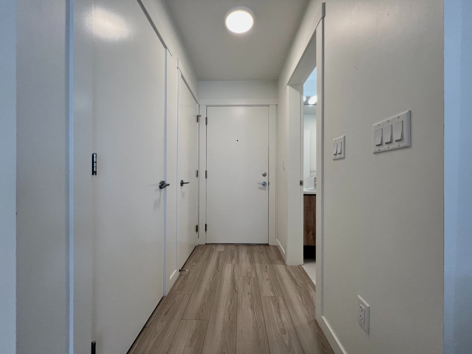 2 Bedroom Apartment for Rent - 5420 208 St, Langley, BC 5