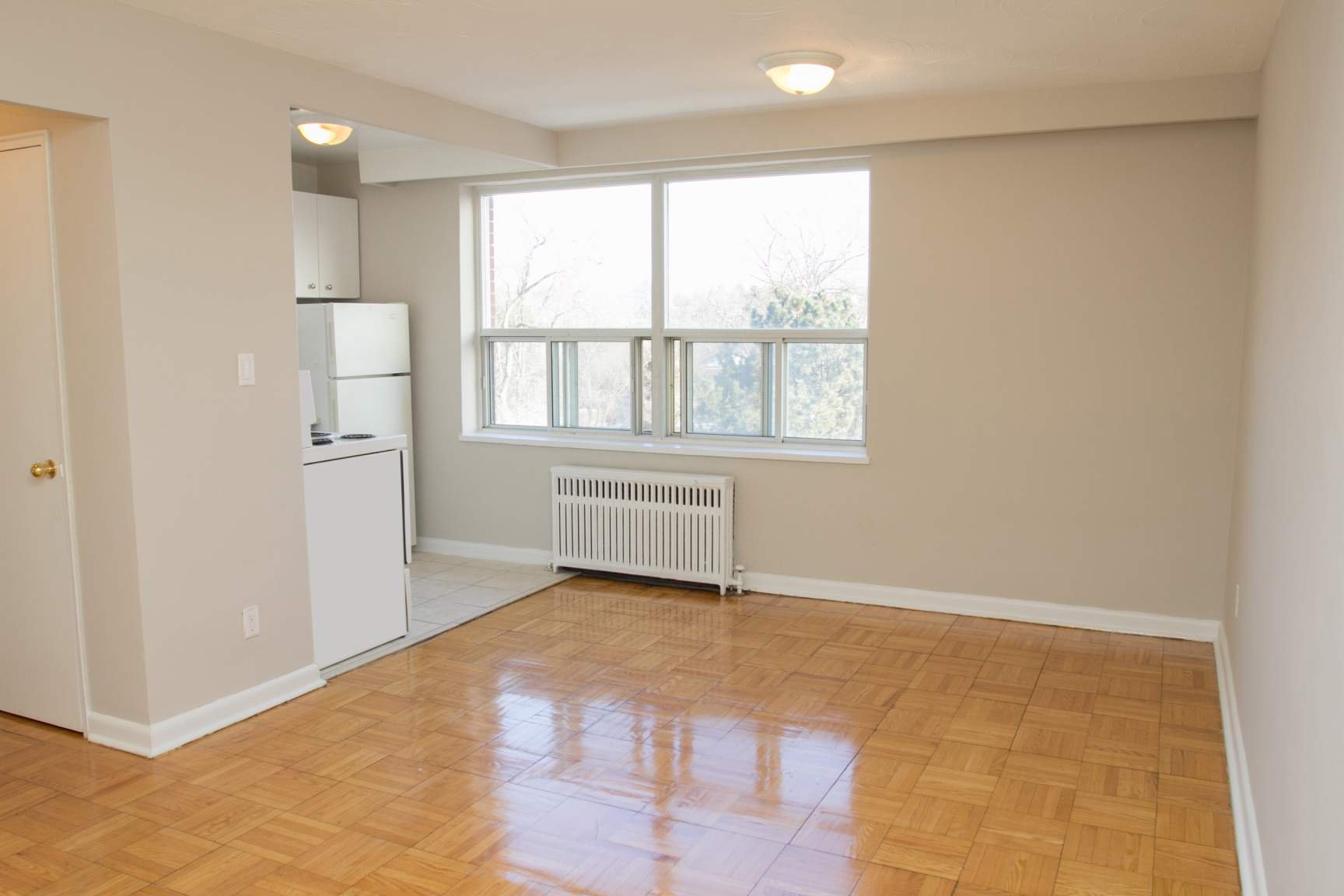 Studio Apartment for Rent - 75 Windermere Avenue, Toronto, ON 4