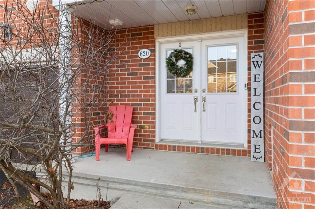 3 Bedroom Townhouse for Rent - 620 Braecreek Avenue, Ottawa, ON 2
