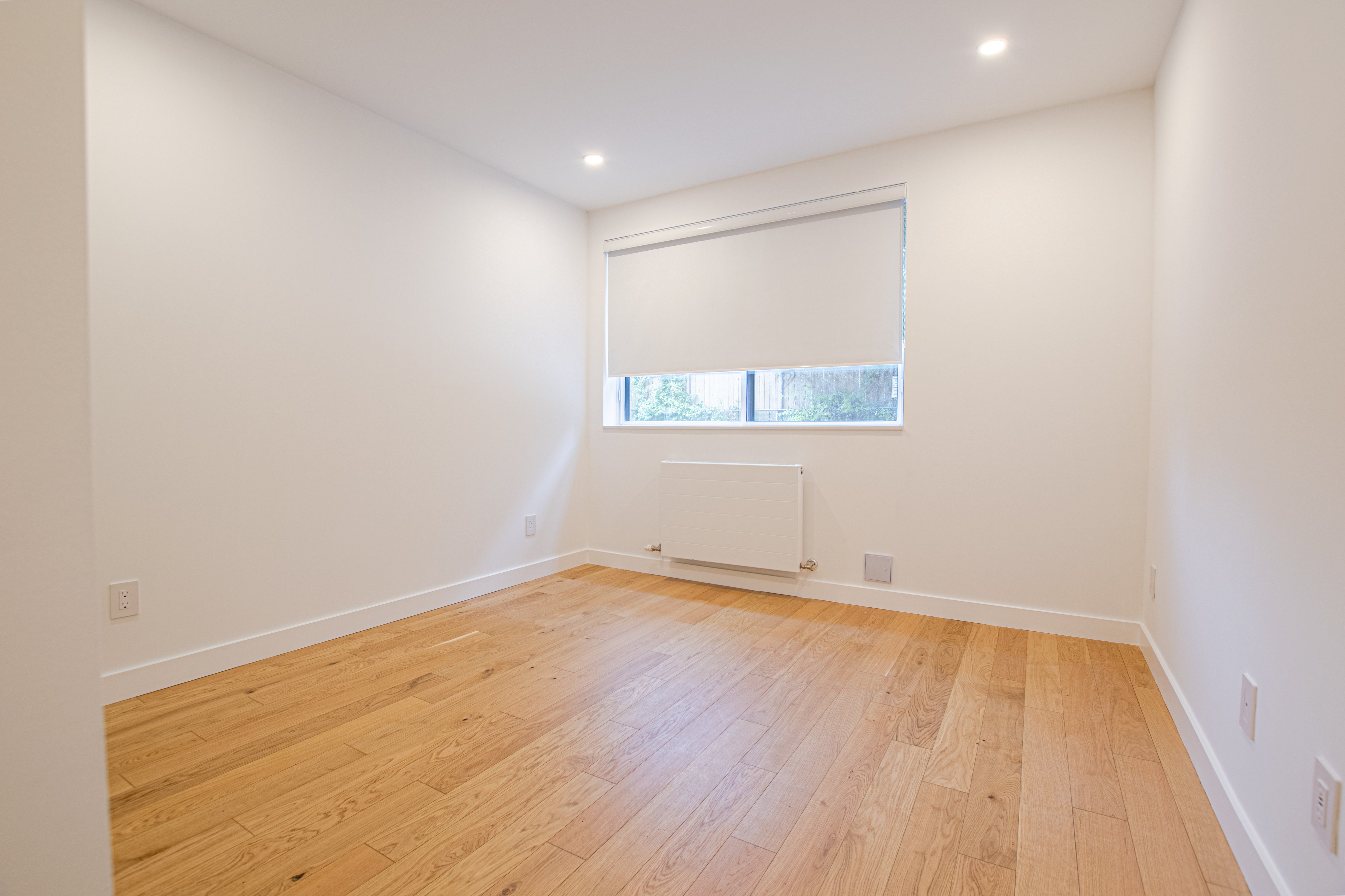 Studio Apartment for Rent - 260 Gamble Ave, Toronto, ON 2