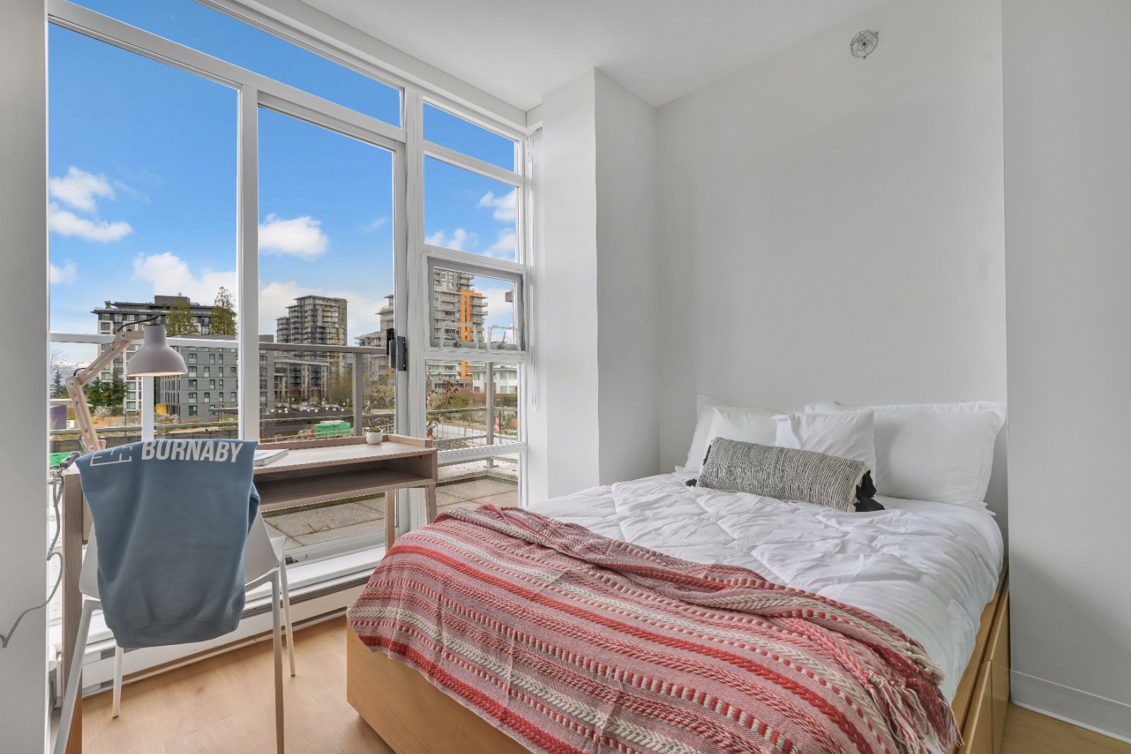 3 Bedroom Apartment for Rent - 8950 University high street, Burnaby, BC 5