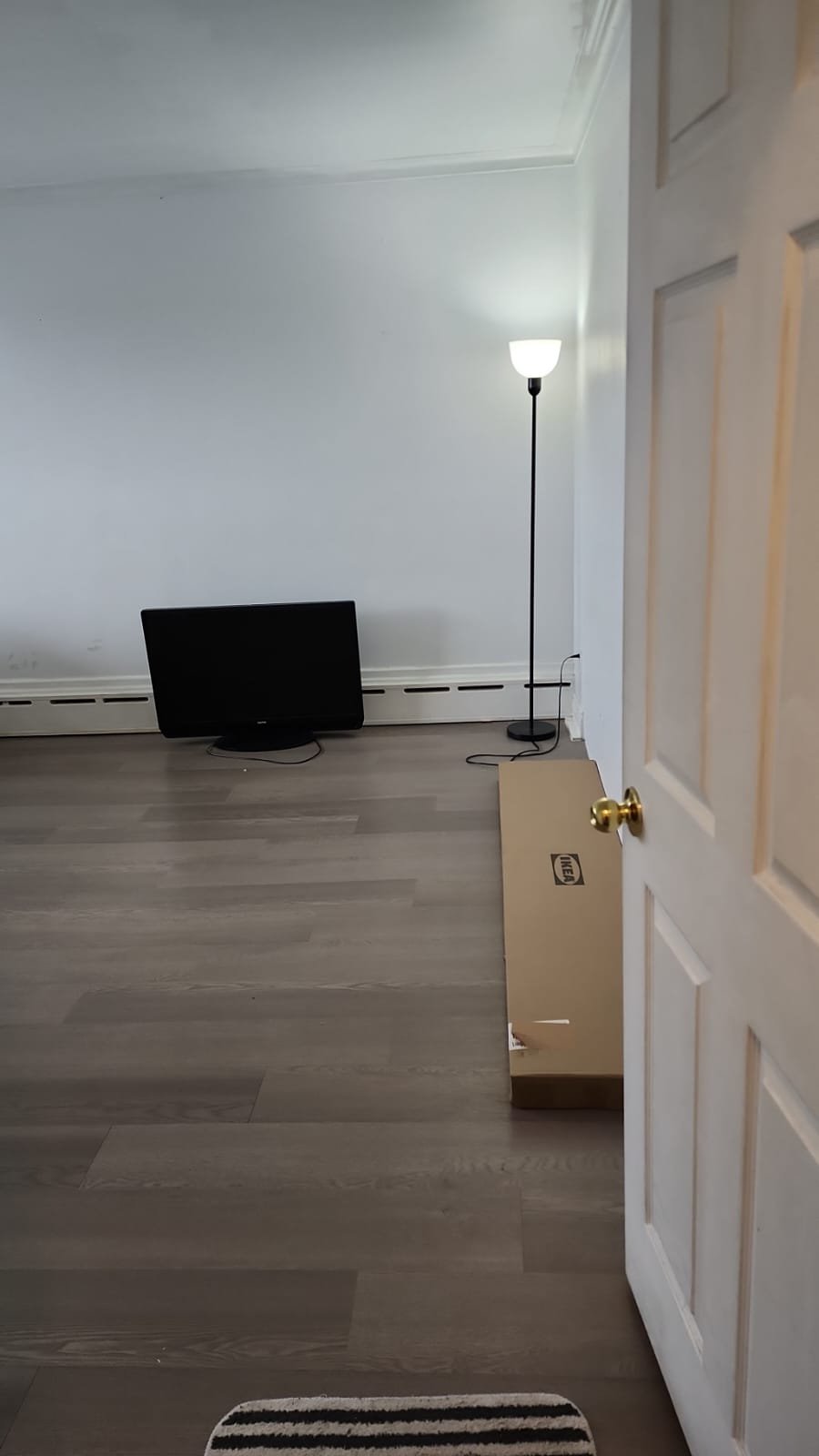 Room in Apartment for Rent - 3873 Bathurst St, York, ON 4