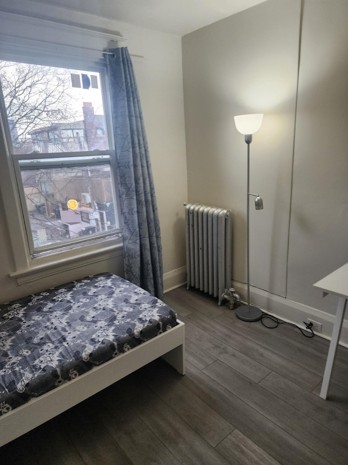 Room in House for Rent - 1 Humewood Dr, York, ON 2