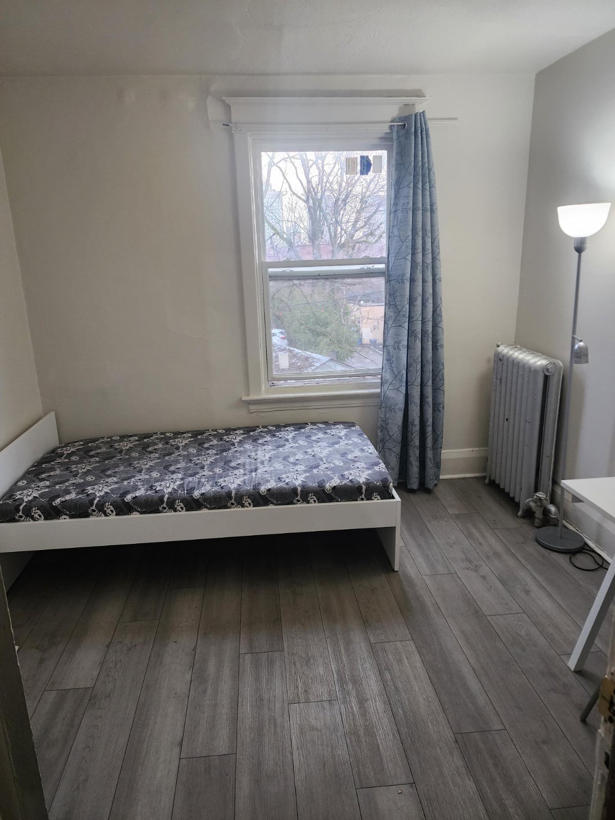 Room in House for Rent - 1 Humewood Dr, York, ON 3