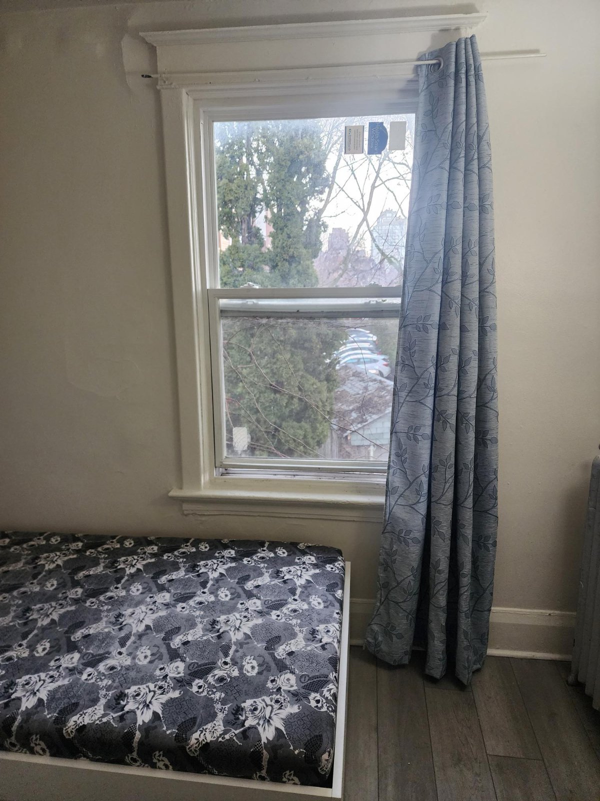 Room in House for Rent - 1 Humewood Dr, York, ON 4