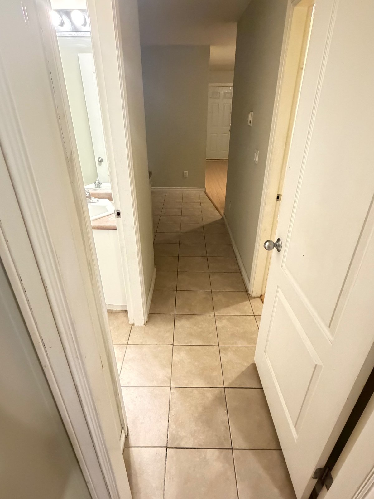 2 Bedroom Basement Suite for Rent - 4125 Alice St, Vancouver, BC 2