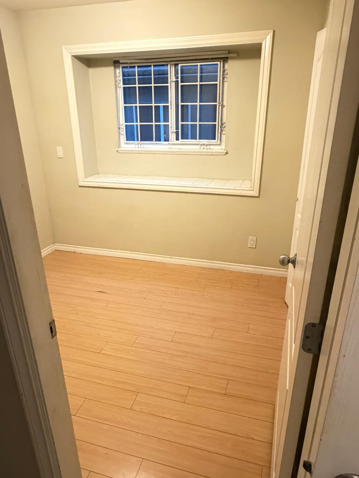 2 Bedroom Basement Suite for Rent - 4125 Alice St, Vancouver, BC 4