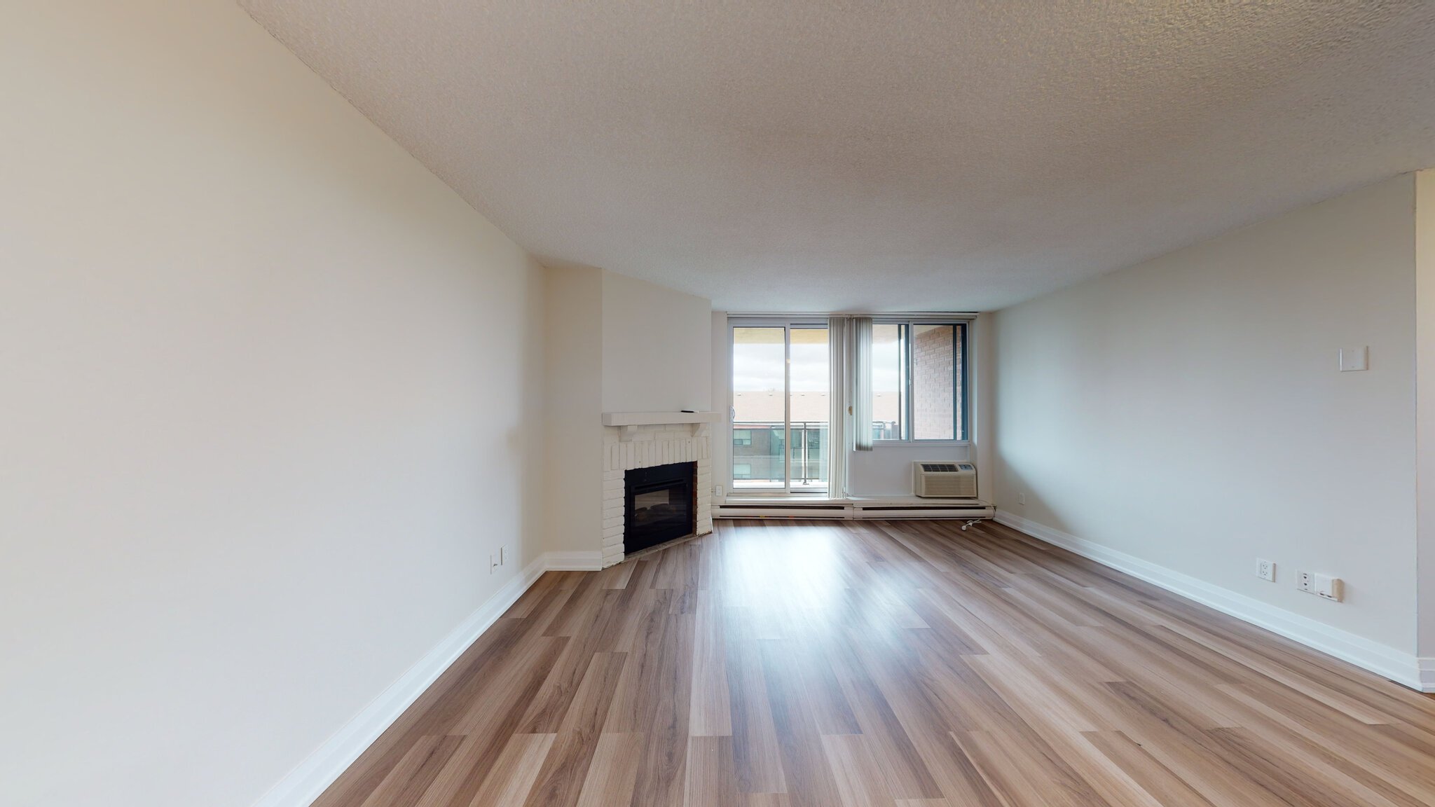 2 Bedroom Apartment for Rent - 6599 Glen Erin Drive, Mississauga, ON 3