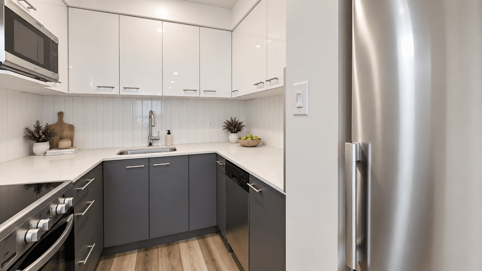 Studio Apartment for Rent - 2121 Rue Saint Mathieu, Montreal, QC 3