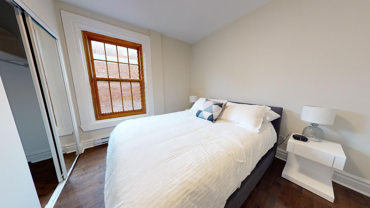 2 Bedroom Apartment for Rent - 4560 rue Sainte-Catherine Ouest, Montreal, QC 2