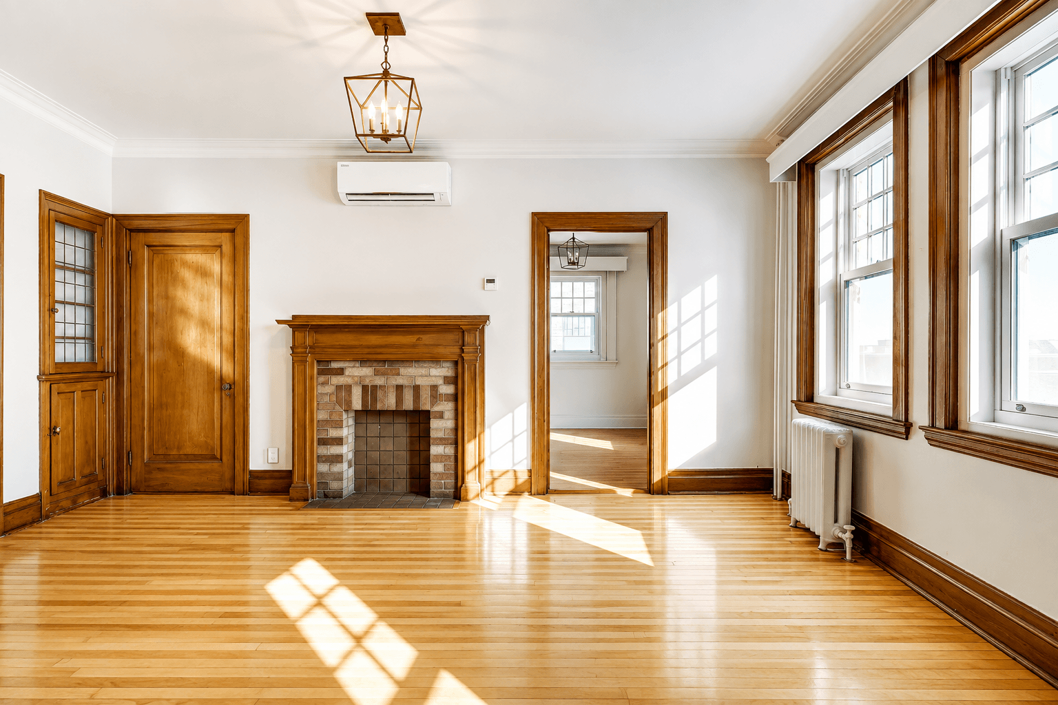 2 Bedroom Apartment for Rent - 418 Claremont Avenue, Montreal, QC 5