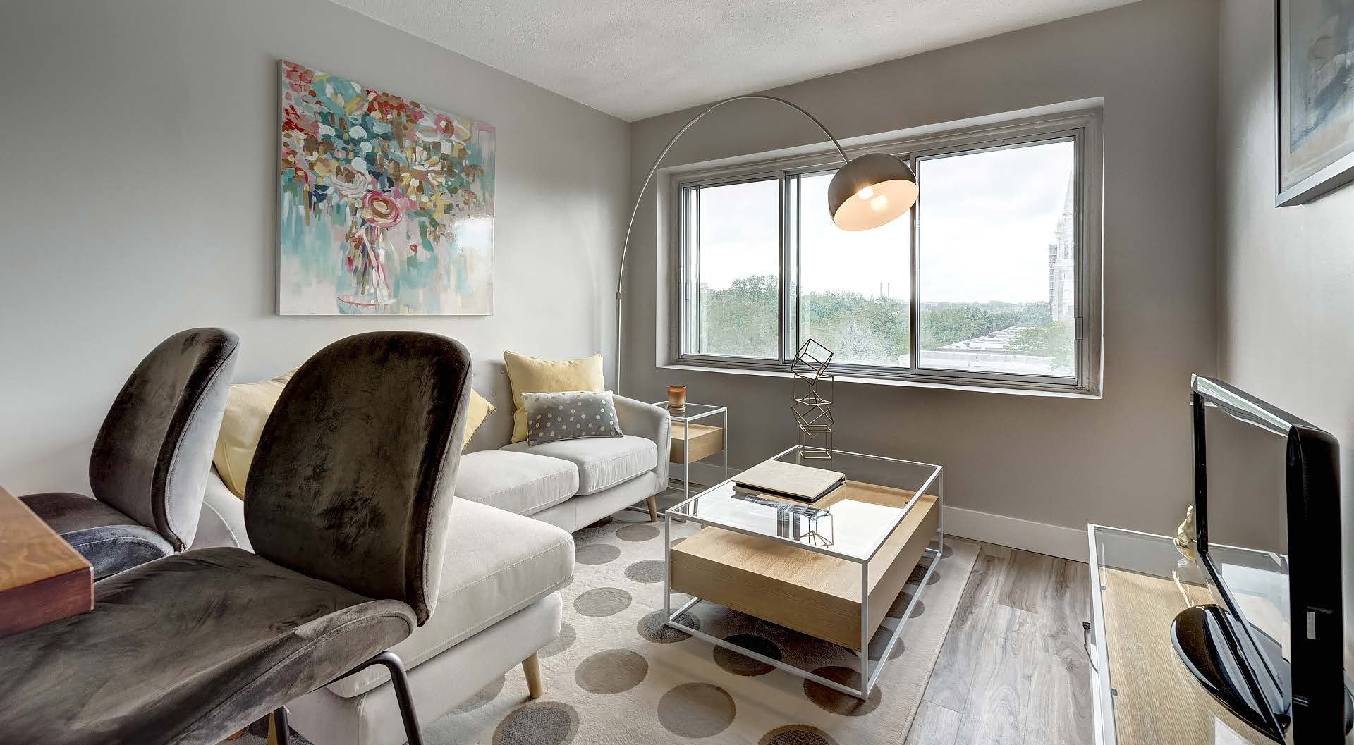 2 Bedroom Apartment for Rent - 3655 Avenue Papineau, Montreal, QC 2