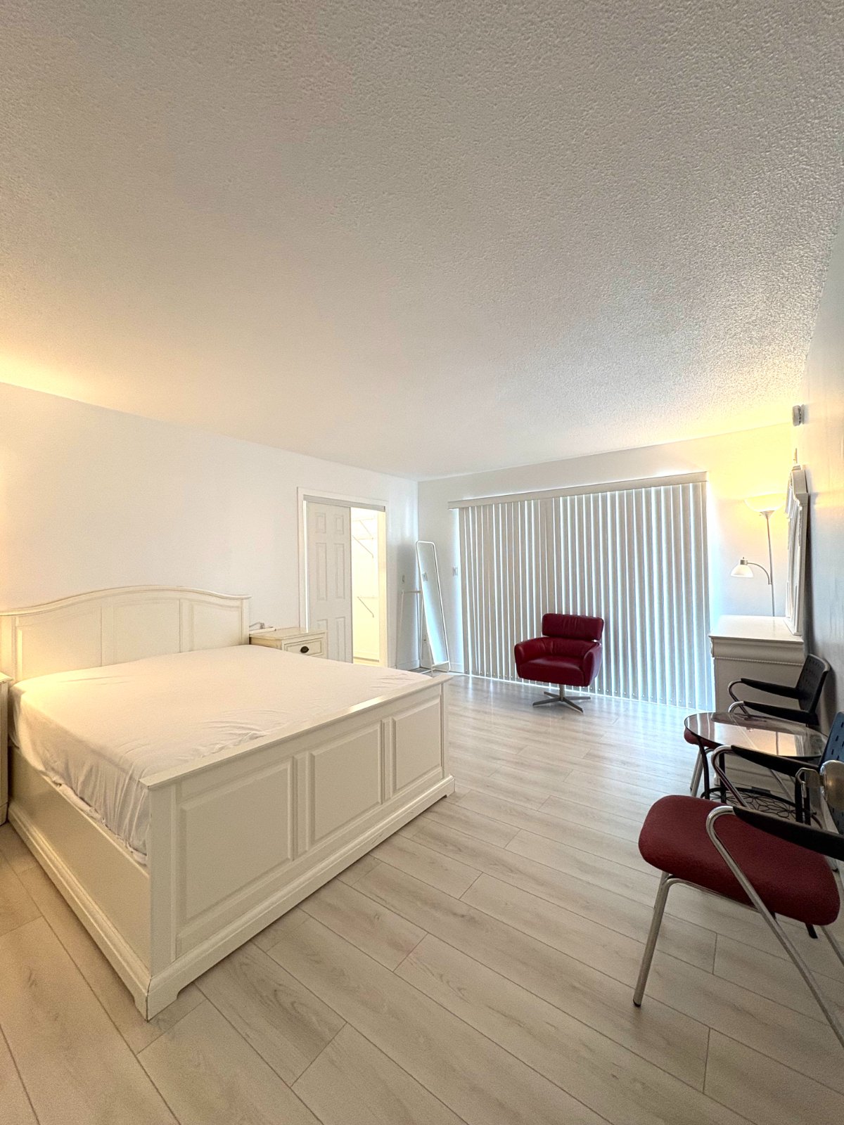 Room in House for Rent - Francis Rd, Richmond, BC 2