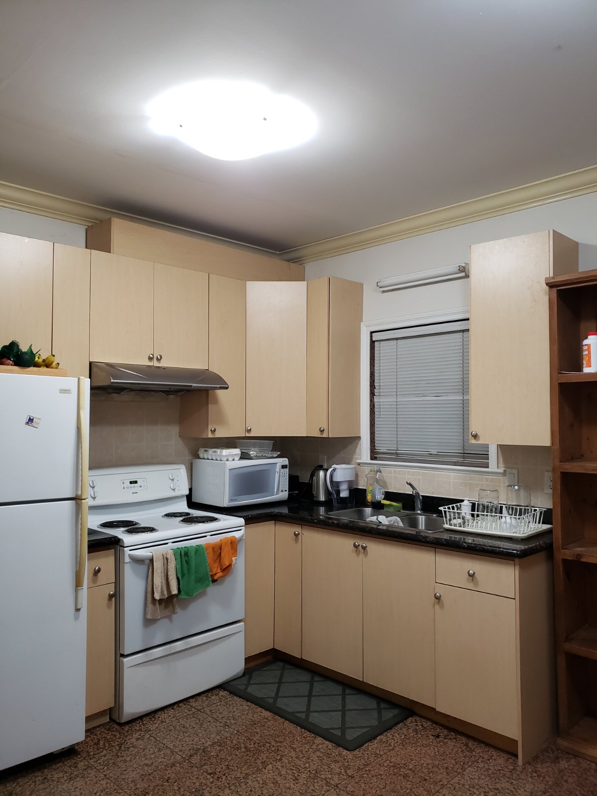 Room in House for Rent - 5147 Killarney St, Vancouver, BC 4