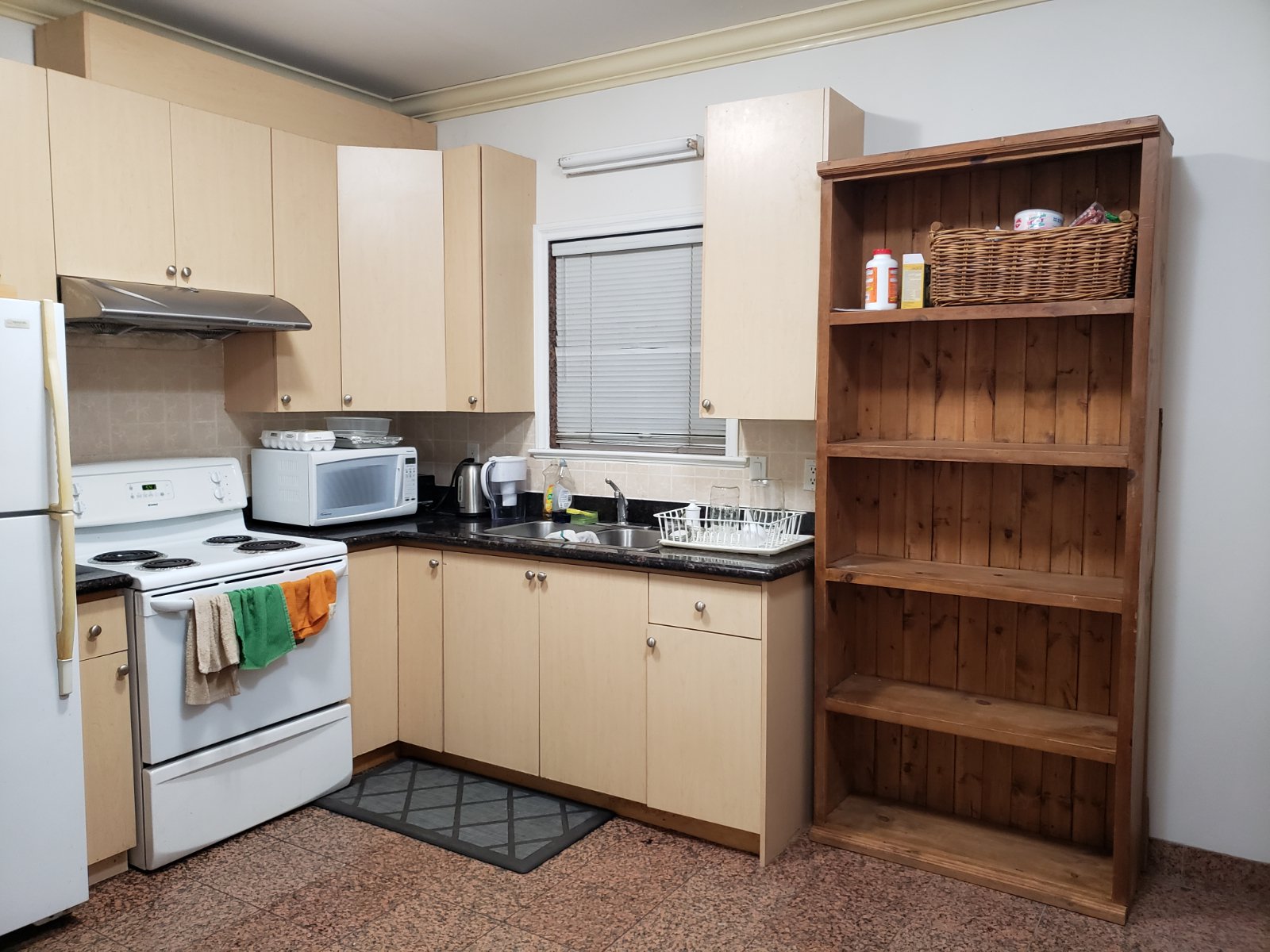 Room in House for Rent - 5147 Killarney St, Vancouver, BC 5