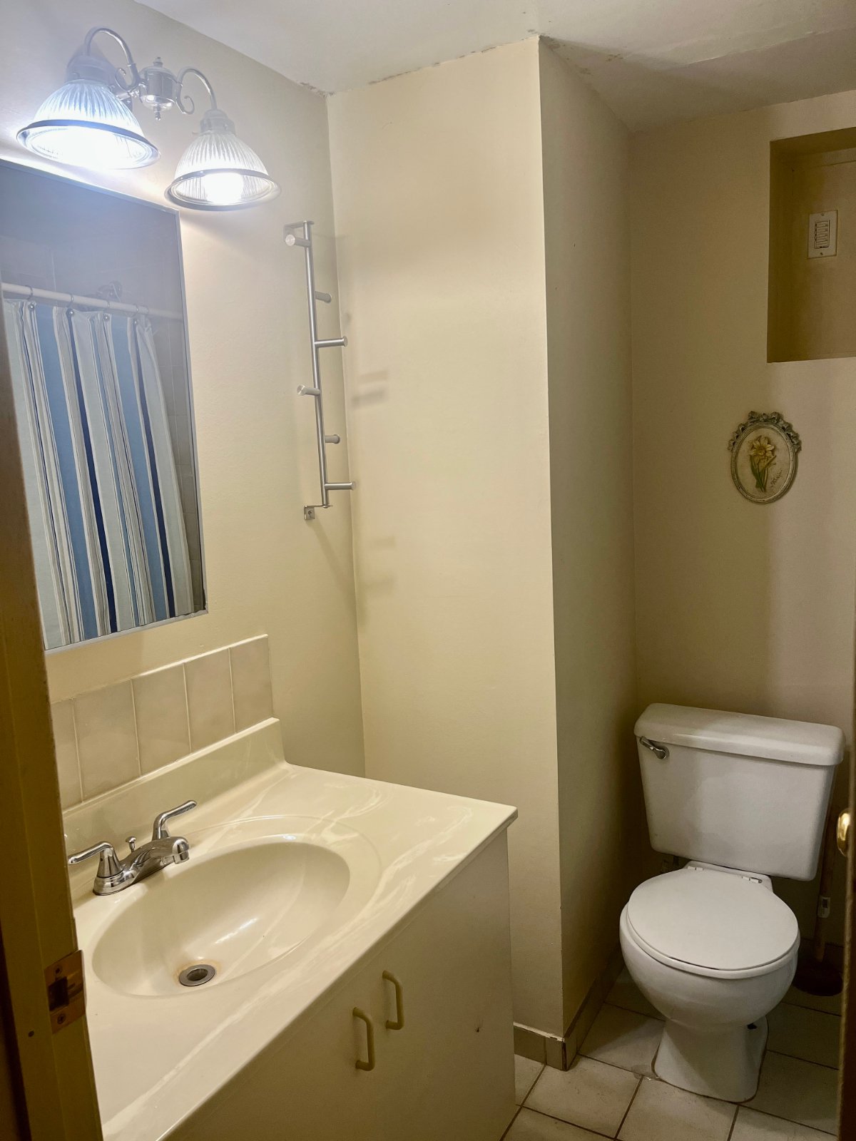 Room in House for Rent - 4707 Canada Way, Burnaby, BC 5
