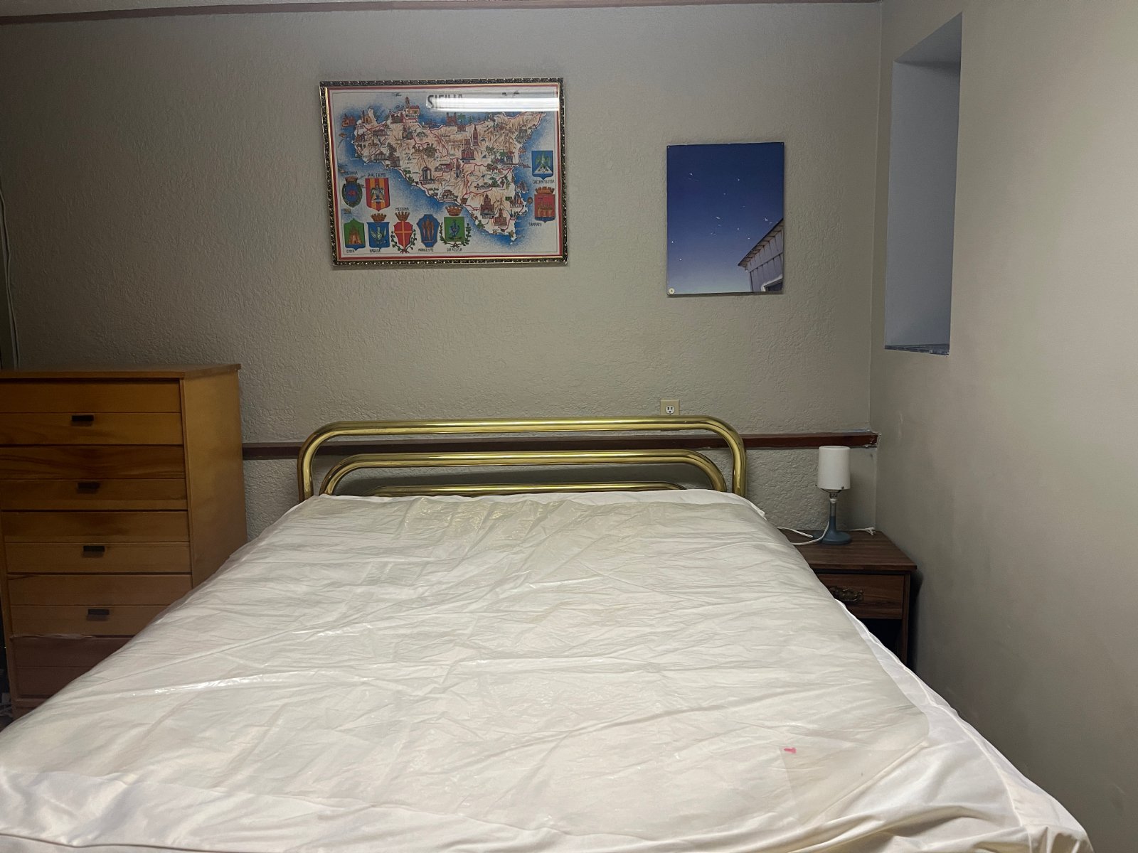 Room in House for Rent - 4707 Canada Way, Burnaby, BC 3