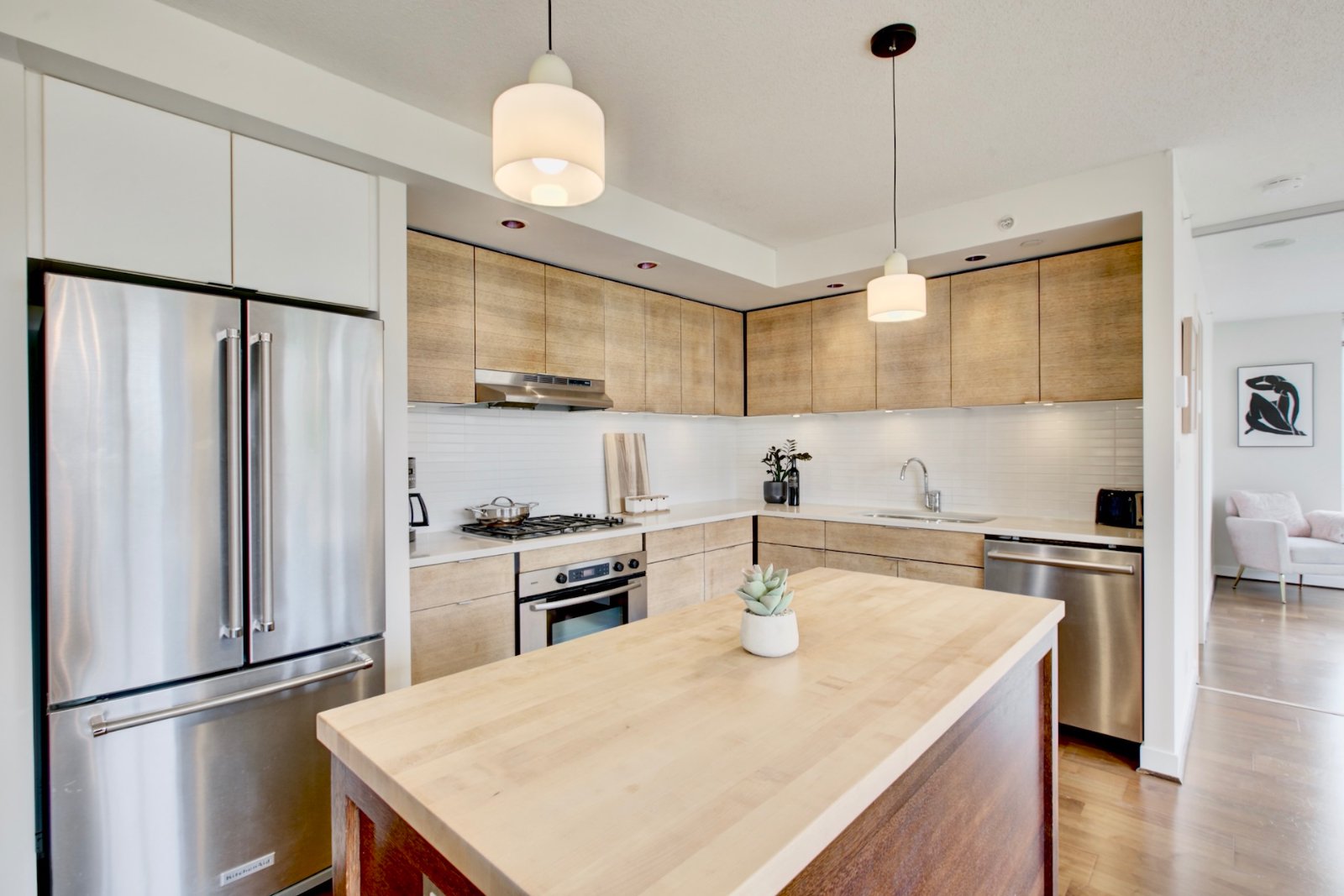 2 Bedroom Apartment for Rent - 1055 Homer Street, Vancouver, BC 3