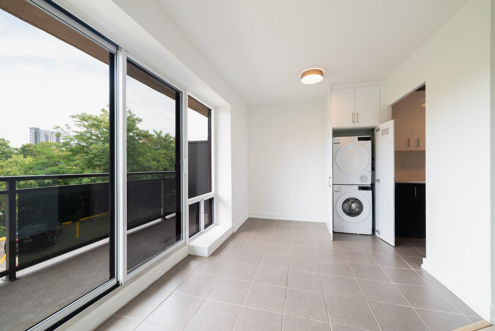 2 Bedroom Apartment for Rent - 157  Pearl Street South, Hamilton, ON 4