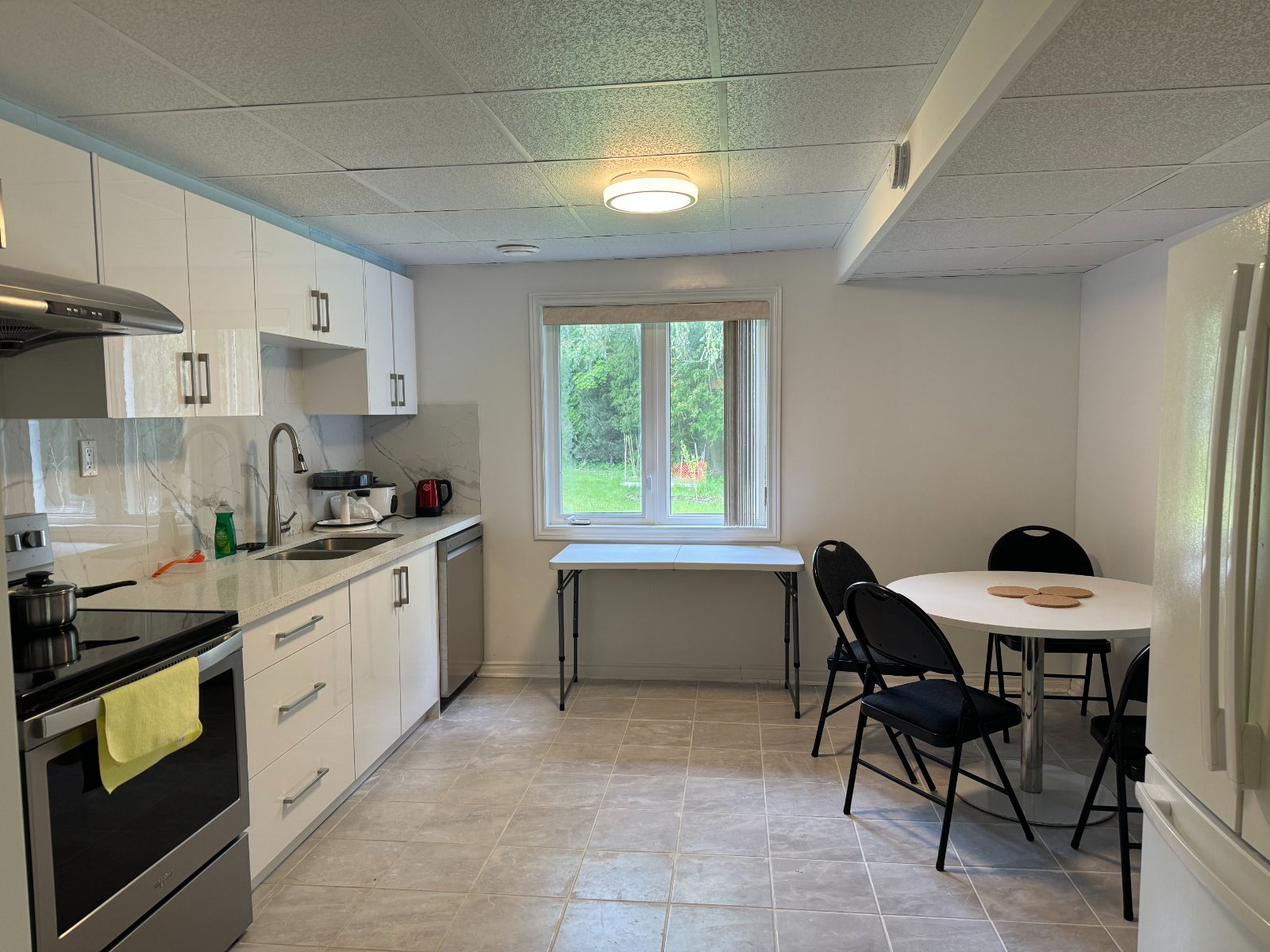 2 Bedroom Garden Suite for Rent - Brookside Rd, Richmond Hill, ON 3