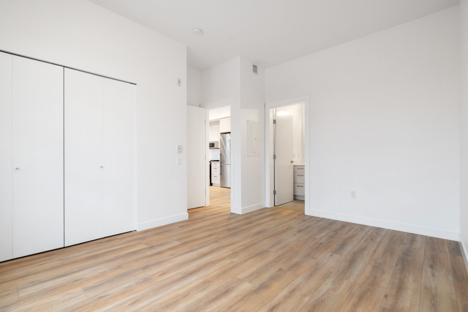 2 Bedroom Apartment for Rent - 8031 Williams Rd, Richmond, BC 5